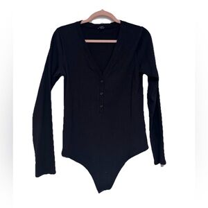 Express Black Fitted Ribbed Crew Neck Top L
